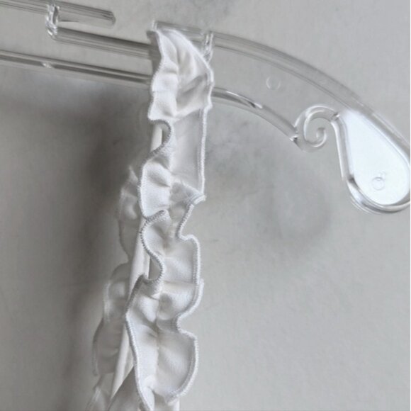 Aritzia Wilfred white Melodie sleeveless romper with ruffle straps - Picture 4 of 7